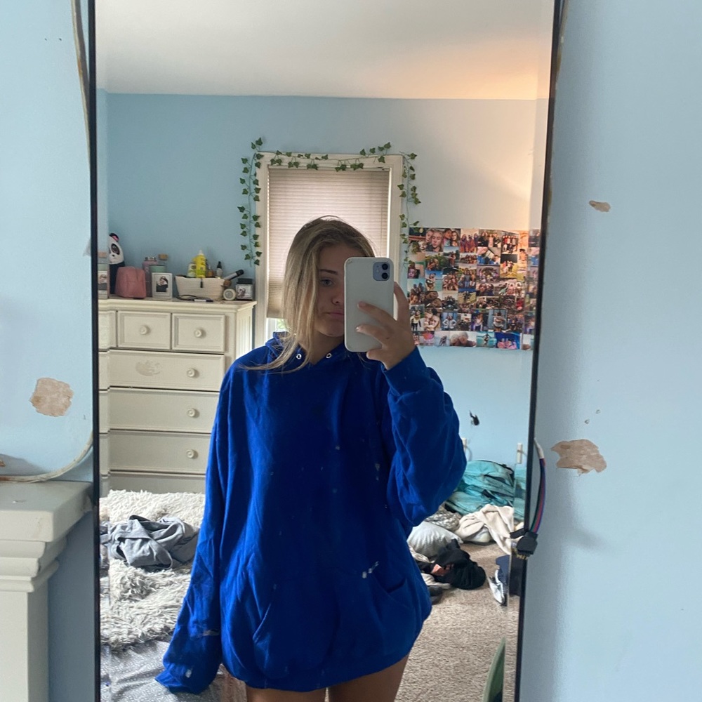 oversized blue hoodie